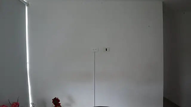  Vahos  online show from 02.14.25