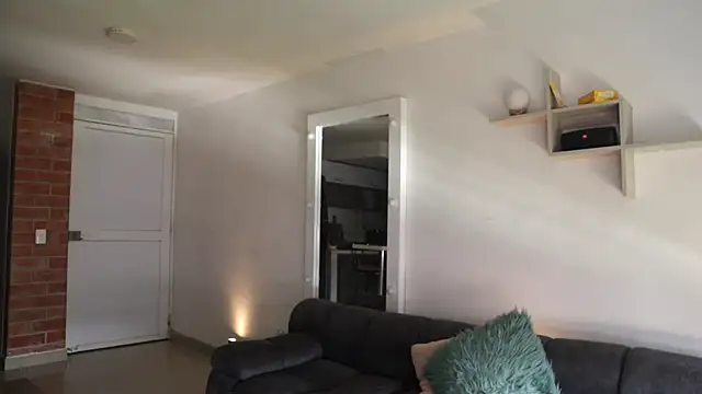  Vahos  online show from 09.25.25