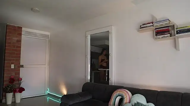  Vahos  online show from 03.06.26