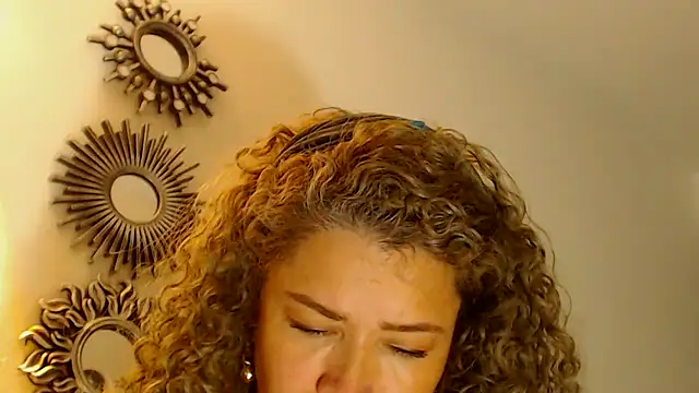 Snapshot of dalilasquirt1 chatting on 07.14.26 dalilasquirt1 online show from 07.14.26