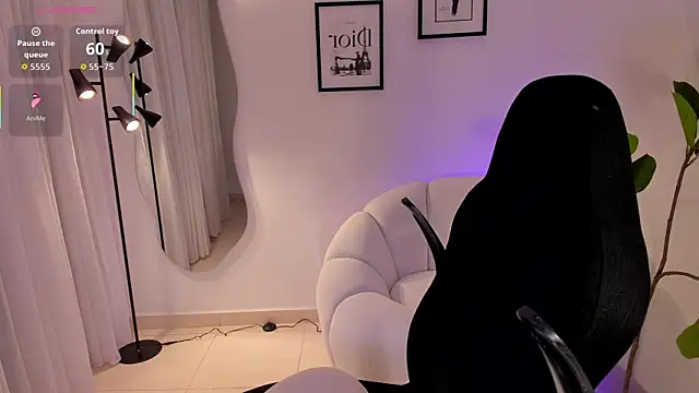 AmyWood online show from 02.05.26