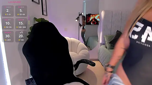 AmyWood online show from 03.04.26