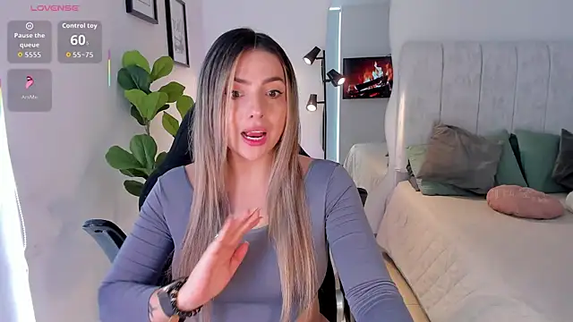 AmyWood online show from 05.06.26
