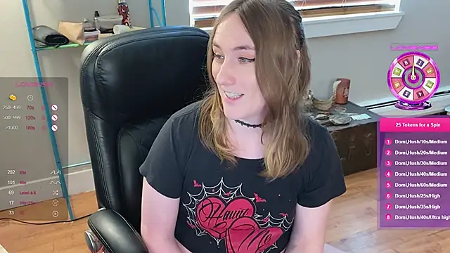 luluvaladon online show from 02.24.25