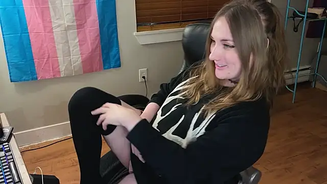 luluvaladon online show from 09.28.25