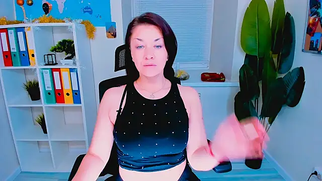 AnaMills online show from 12.18.25