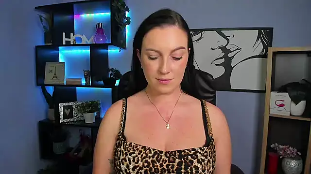 Snapshot of FUN_AMI chatting on 02.06.25 FUN AMI online show from 02.06.25