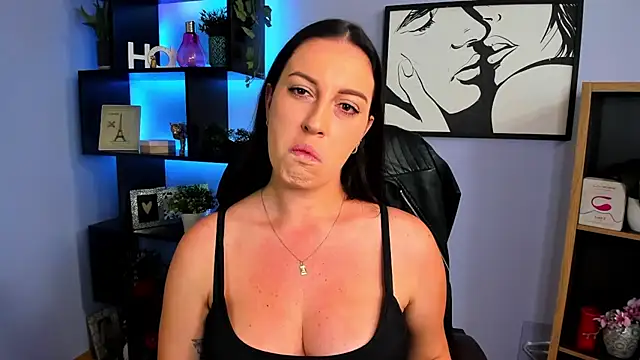 Snapshot of FUN_AMI chatting on 09.15.25 FUN AMI online show from 09.15.25