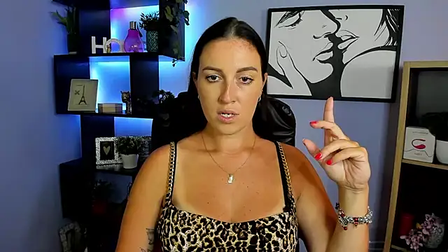 Snapshot of FUN_AMI chatting on 10.07.25 FUN AMI online show from 10.07.25