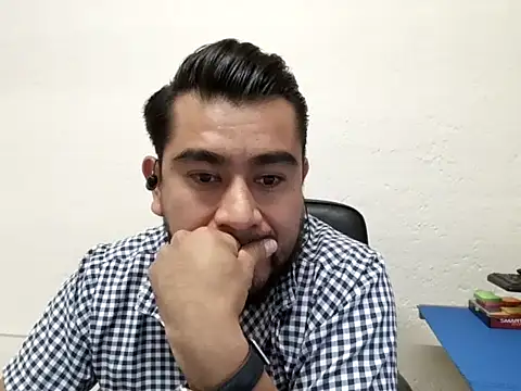 youmanhorny online show from 06.17.26
