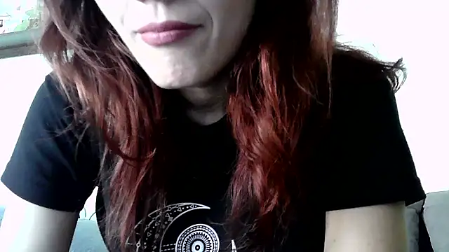 Snapshot of Katesweetkate chatting on 11.13.25 Katesweetkate online show from 11.13.25