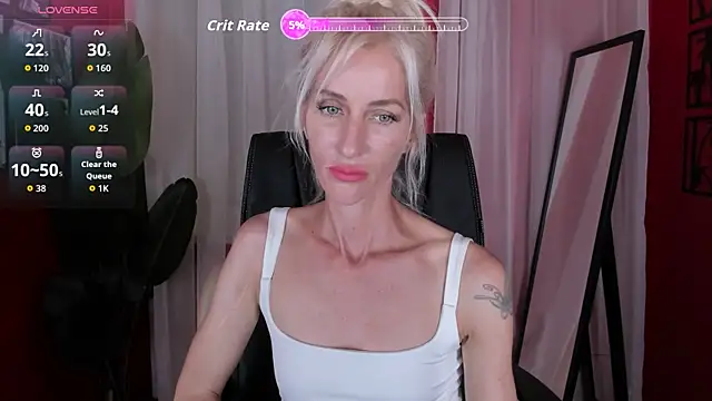 Snapshot of CindySw chatting on 07.06.26 CindySw online show from 07.06.26