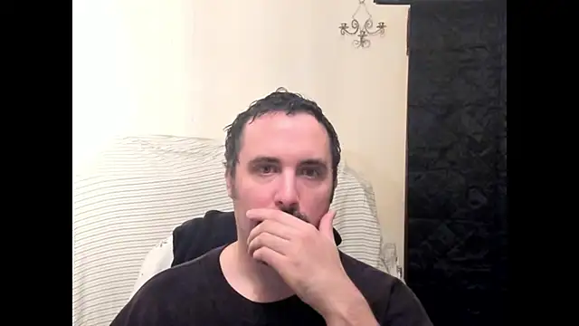 Snapshot of Metalstud chatting on 11.12.25 Metalstud online show from 11.12.25