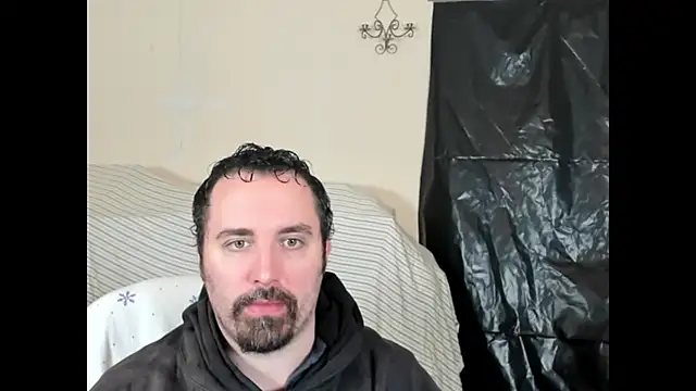 Snapshot of Metalstud chatting on 11.18.25 Metalstud online show from 11.18.25