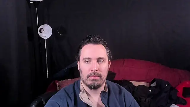 Snapshot of Metalstud chatting on 12.19.25 Metalstud online show from 12.19.25