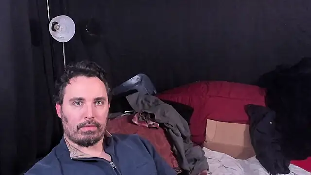 Snapshot of Metalstud chatting on 12.23.25 Metalstud online show from 12.23.25