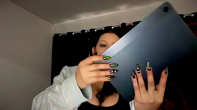 MarcellaGriffin online show from 11.06.25