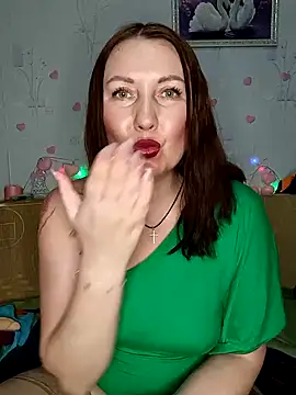 Snapshot of Katti_Kissa chatting on 12.27.24 Katti Kissa online show from 12.27.24