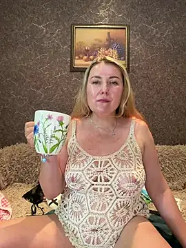 Katti Kissa online show from 06.14.26