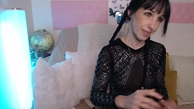 -carla- online show from 11.03.25