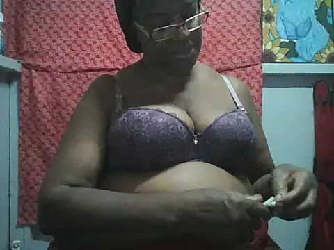 Snapshot of pink69pussy chatting on 12.16.25 pink69pussy online show from 12.16.25