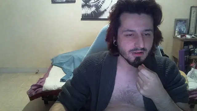 Snapshot of kevinmillas chatting on 12.20.24 kevinmillas online show from 12.20.24