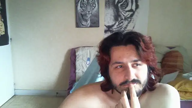 Snapshot of kevinmillas chatting on 02.14.25 kevinmillas online show from 02.14.25