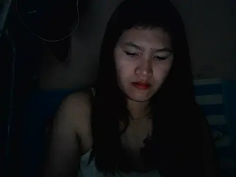 Snapshot of leamorena chatting on 10.01.25 leamorena online show from 10.01.25