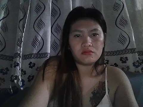 Snapshot of leamorena chatting on 01.06.26 leamorena online show from 01.06.26