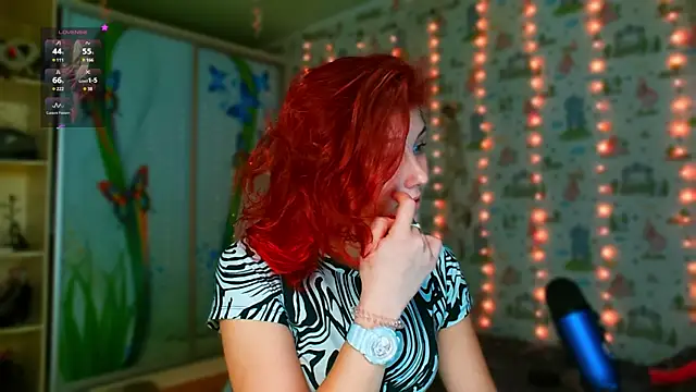 SmokyRose online show from 11.17.25