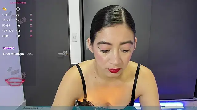 Snapshot of MeganWhite3 chatting on 12.16.25 MeganWhite3 online show from 12.16.25