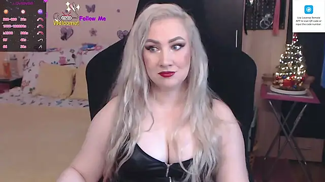 MissLexyGold online show from 12.22.24