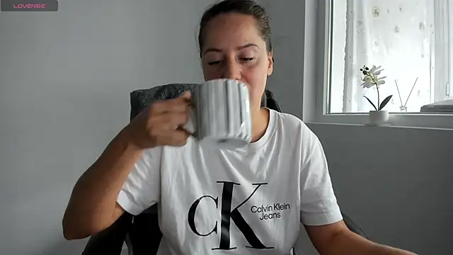 Snapshot of DiamondKay chatting on 10.01.25 DiamondKay online show from 10.01.25