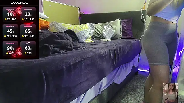 Blondiewithanass online show from 04.20.26