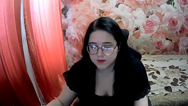Snapshot of OverseerX chatting on 12.18.24 OverseerX online show from 12.18.24