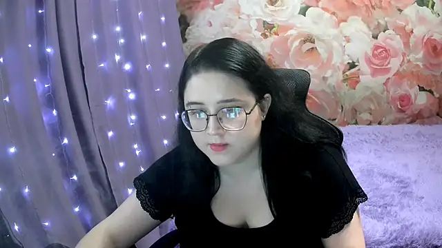 Snapshot of OverseerX chatting on 02.17.25 OverseerX online show from 02.17.25