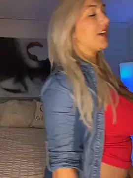 LittleMissEeve online show from 10.19.25