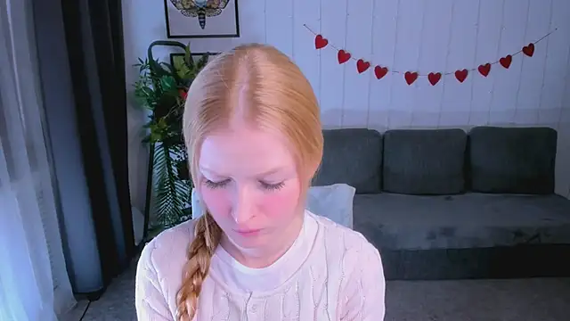 Laly Peach online show from 02.19.25