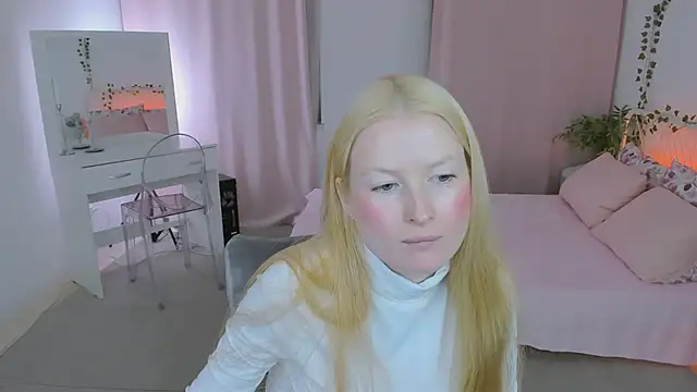 Laly Peach online show from 05.28.26