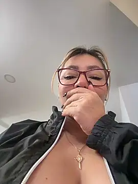 DIANITA 1988 online show from 04.22.26