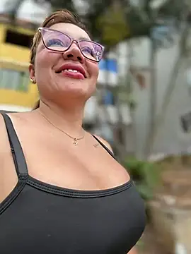 Snapshot of DIANITA_1988 chatting on 07.13.26 DIANITA 1988 online show from 07.13.26