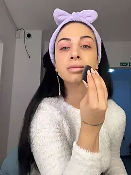 MeganHopeX online show from 12.21.24