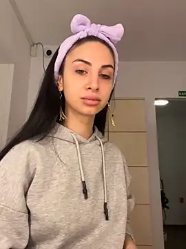 MeganHopeX online show from 12.24.24