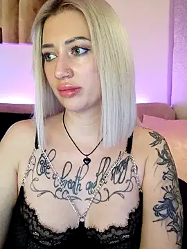 Snapshot of Fuck-Gina chatting on 02.08.26 Fuck-Gina online show from 02.08.26