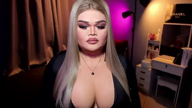 KarolinaThompson online show from 12.06.24