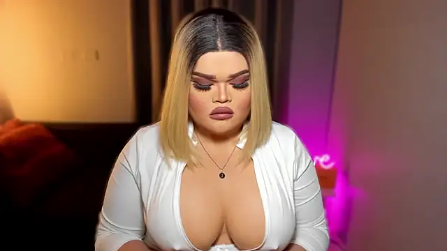 KarolinaThompson online show from 02.20.25