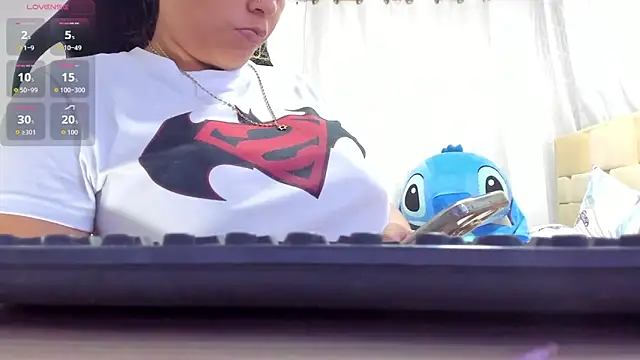 Snapshot of sweetfabianaxl chatting on 05.23.26 sweetfabianaxl online show from 05.23.26