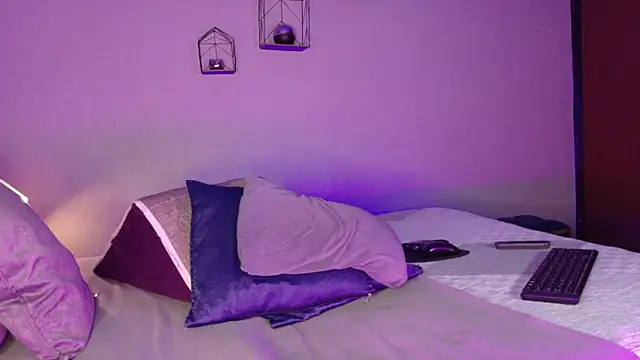 Snapshot of MariiePrice chatting on 02.02.25 MariiePrice online show from 02.02.25