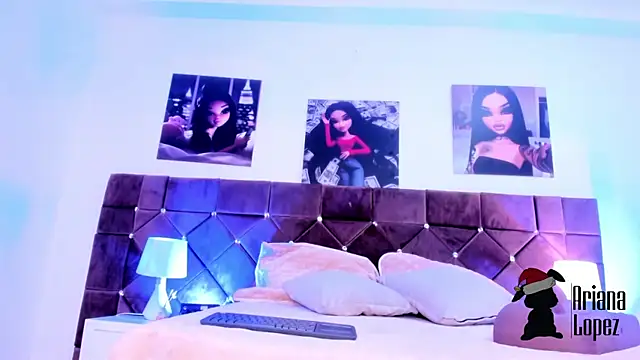 Snapshot of Ariana_lopezz chatting on 12.21.24 Ariana lopezz online show from 12.21.24