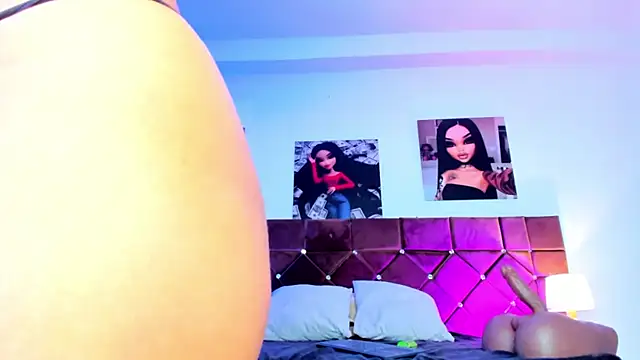 Snapshot of Ariana_lopezz chatting on 02.10.25 Ariana lopezz online show from 02.10.25